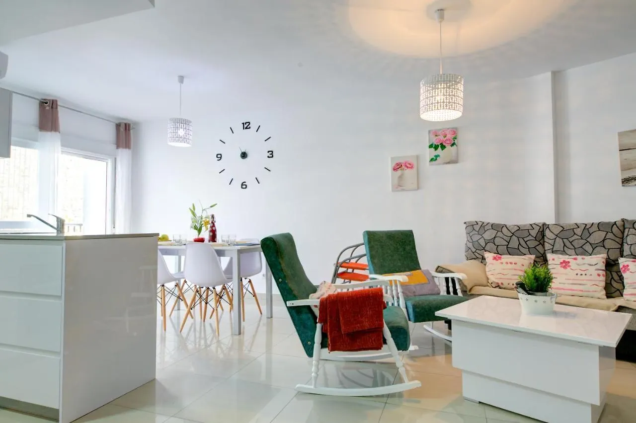 Apartamento Las Palmeras Nerja 0*,